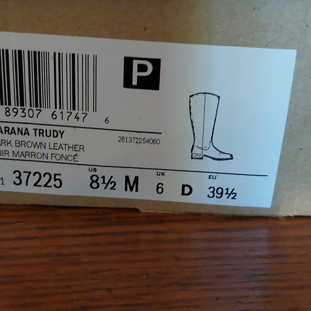 Clarks boots - Picture 3 of 6